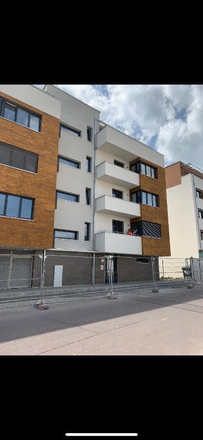 Soukromy Byt 2+Kk S Balkonem A Parkovanim Znojmo Εξωτερικό φωτογραφία